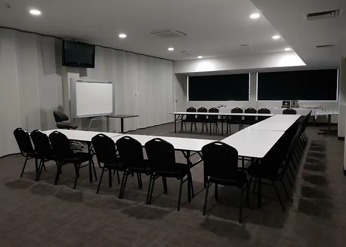Burnie Central Townhouse Hotel