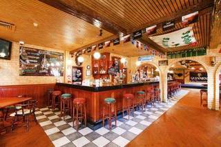 Townhouse Hotel