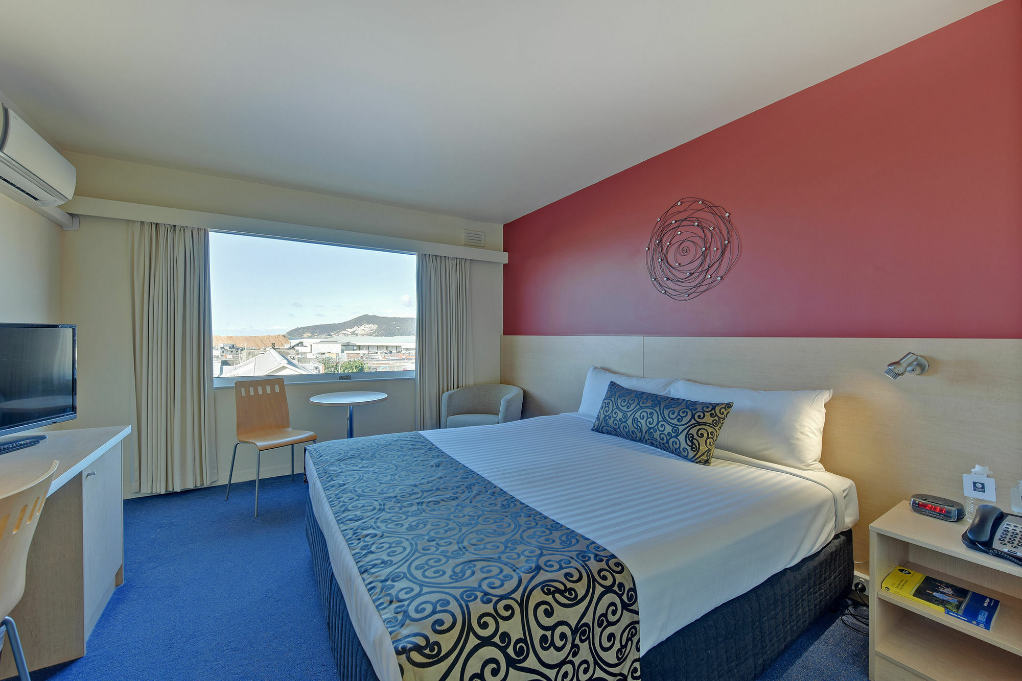 Townhouse Hotel