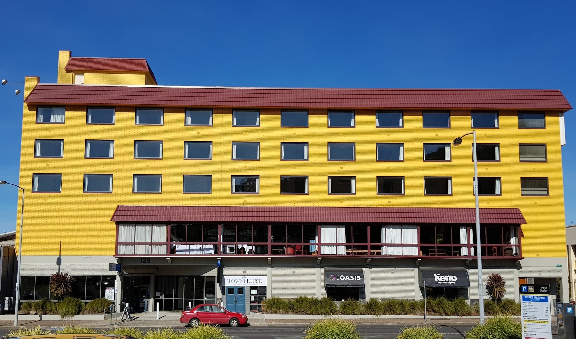 Townhouse Hotel 3*